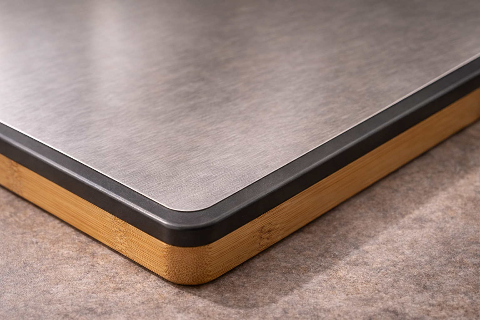Eternum™ Titanium Cutting Board